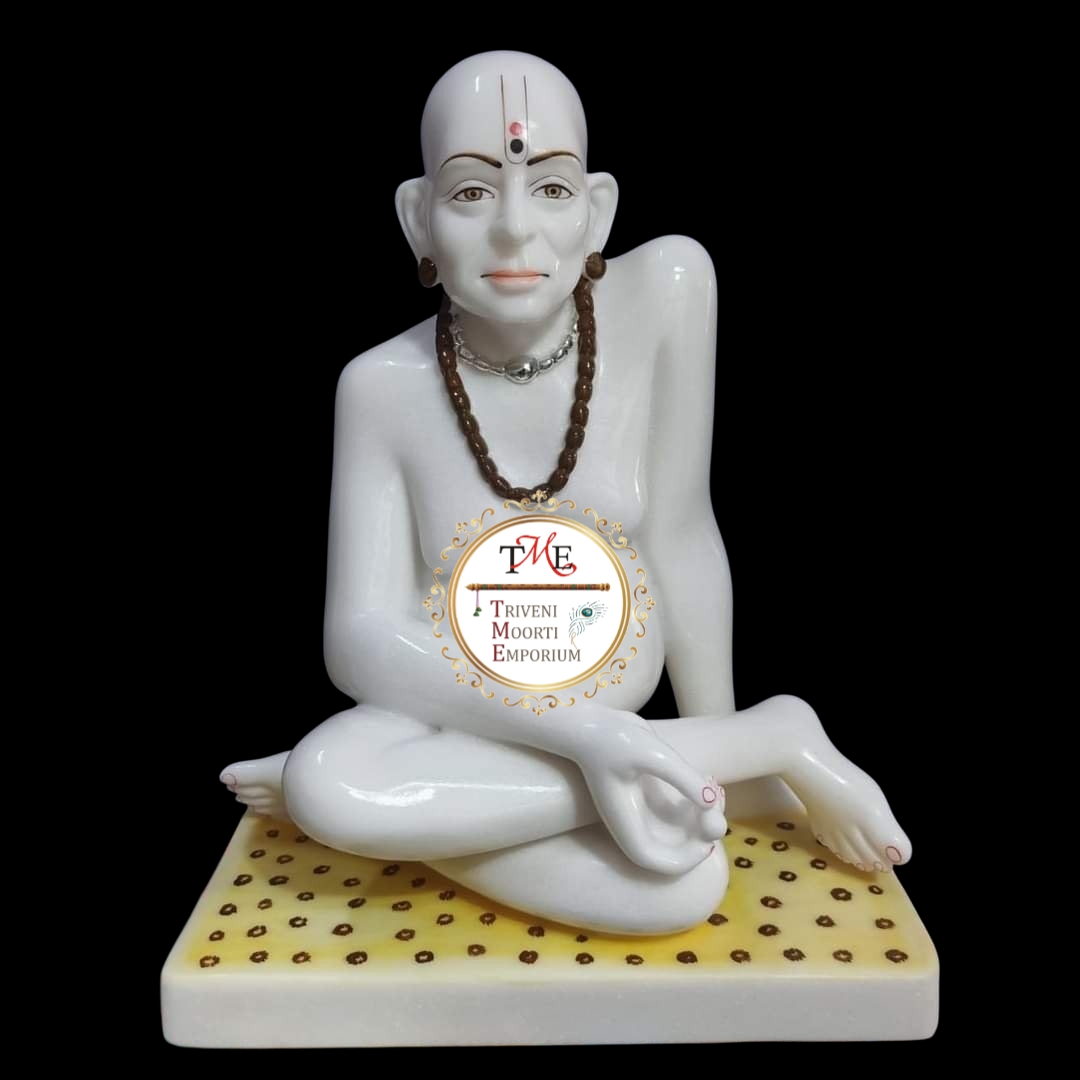 Swami Samarth maharaj statue